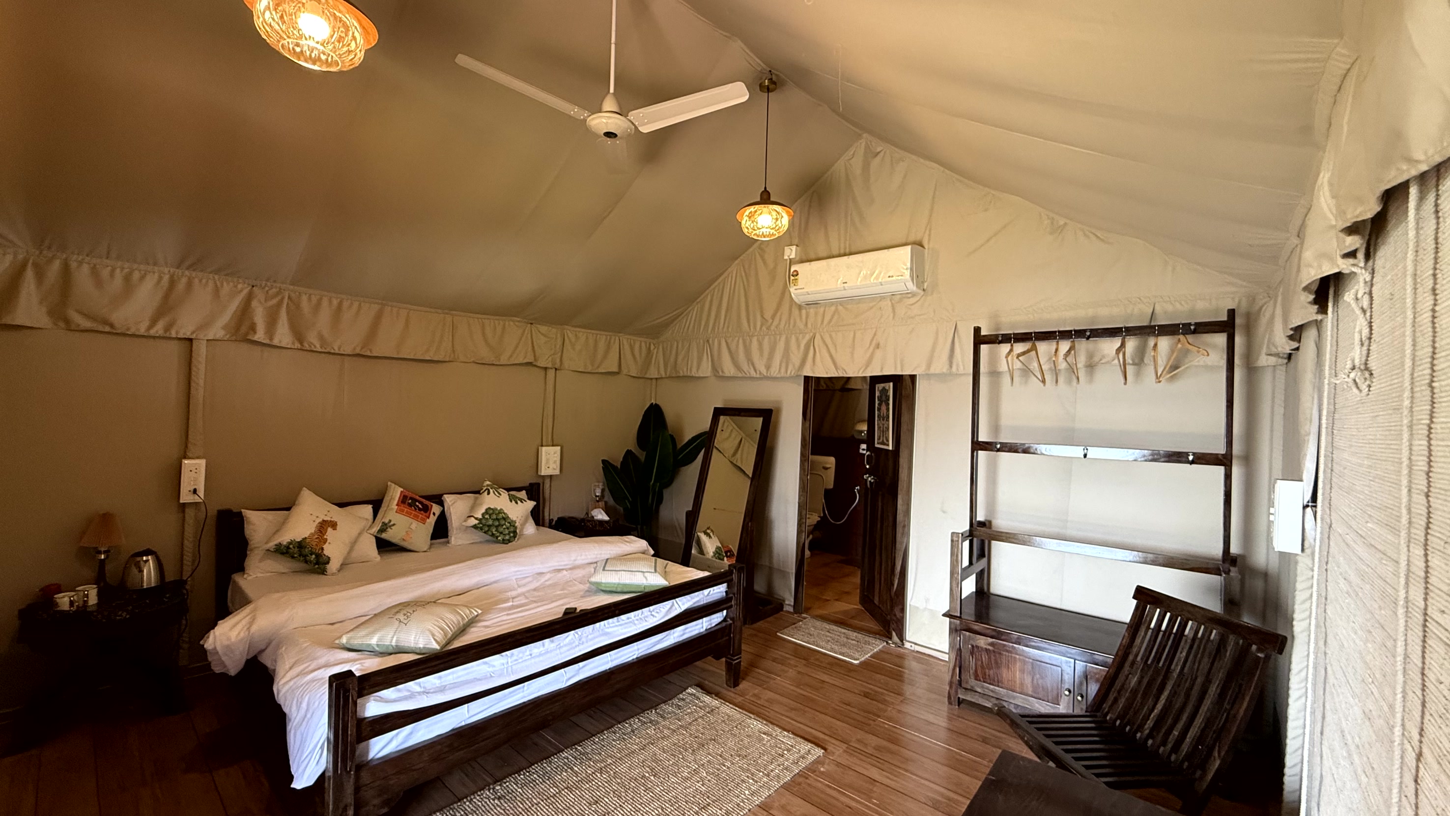 Jodhpuri tent at Lemon Leaf Resort