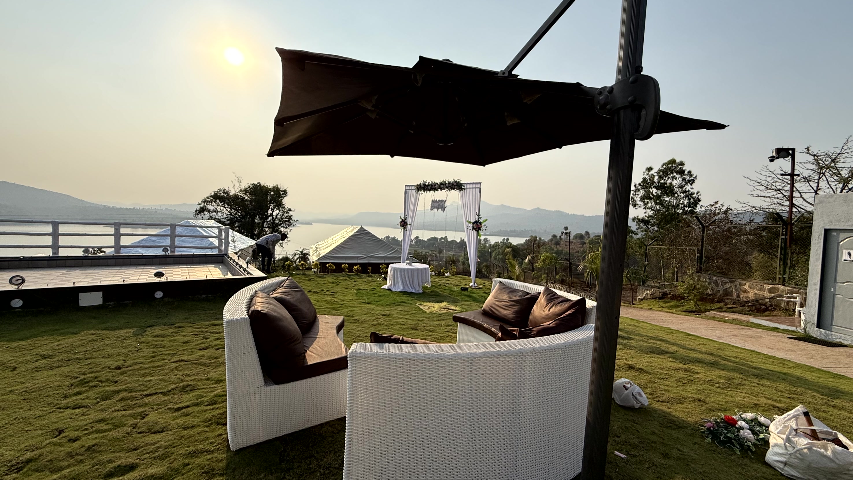 Jodhpuri tent surroundings